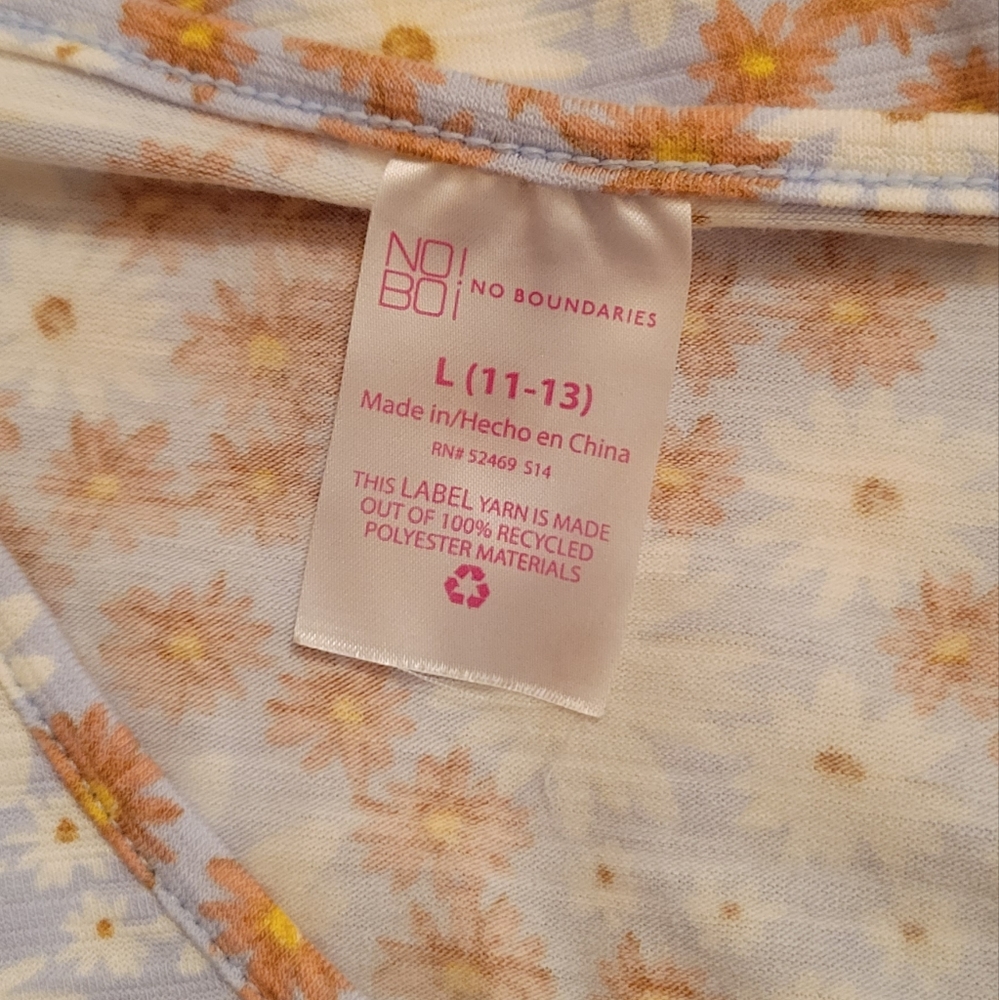Shirt - Picture 3 of 3